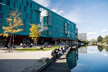 Tabara de engleza in Londra - Queen Mary University (cu insotitor)